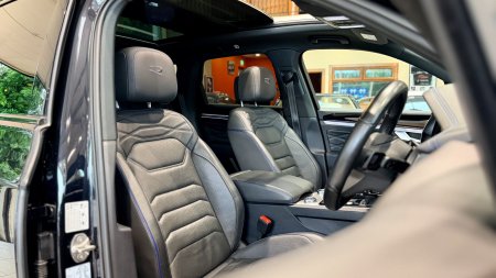 2022 Volkswagen Touareg - photo 9