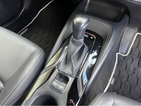2020 Toyota Corolla - photo 16