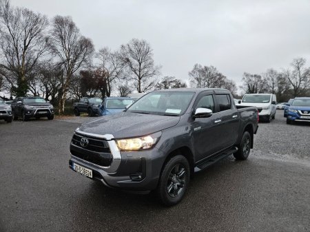 2025 Toyota Hilux - photo 4