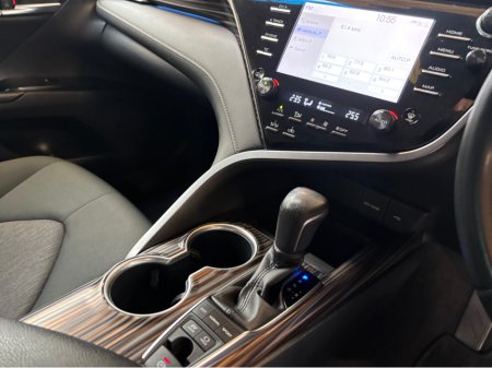 2020 Toyota Camry - photo 8