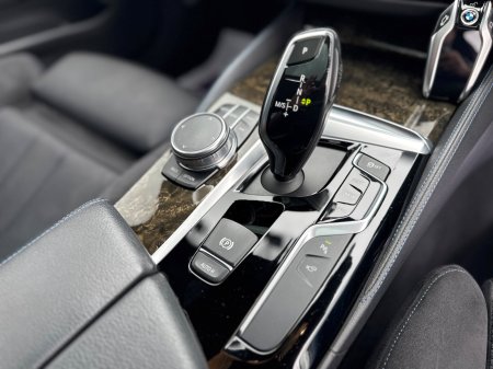 2017 BMW 5-Series - photo 26