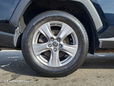 2022 Toyota RAV4 - photo 5