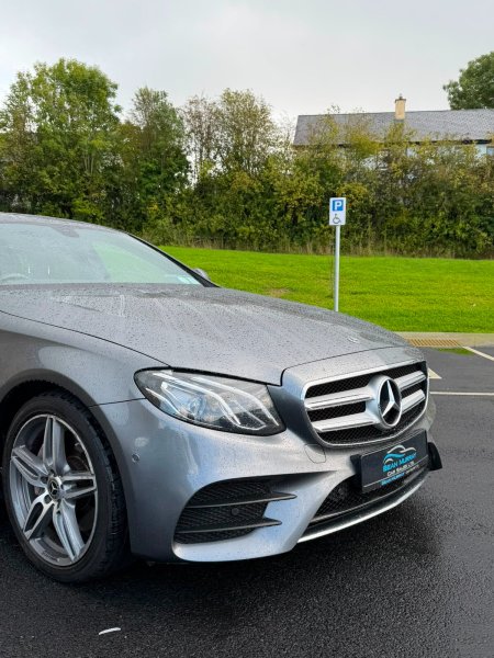 2018 Mercedes-Benz E-Class - photo 2