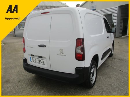 2023 Peugeot Partner - photo 2