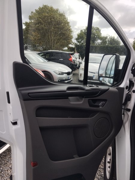 2023 Ford Transit Custom - photo 23