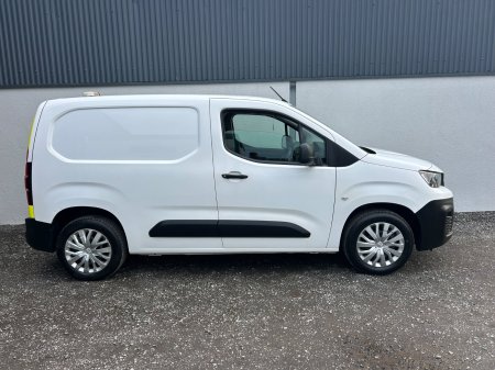 2020 Peugeot Partner - photo 3