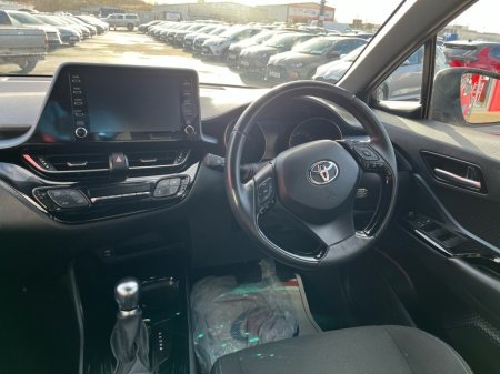 2022 Toyota C-HR - photo 9