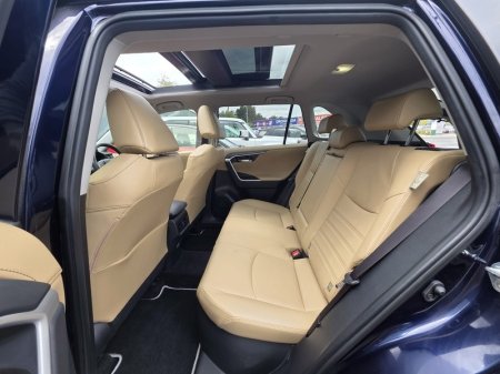 2025 Toyota RAV4 - photo 9