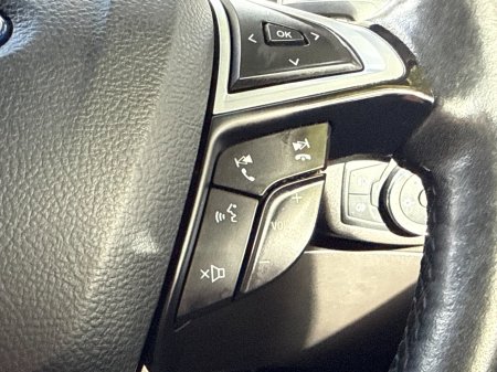 2017 Ford Mondeo - photo 19