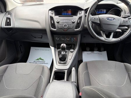 2017 Ford Focus - photo 15