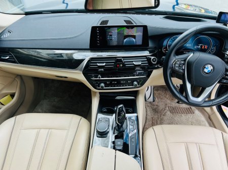 2017 BMW 5-Series - photo 17