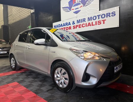 2017 Toyota Vitz - photo 6