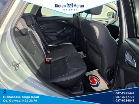 2018 Ford Focus - photo 15