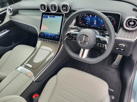 2027 Mercedes-Benz GLC - photo 2