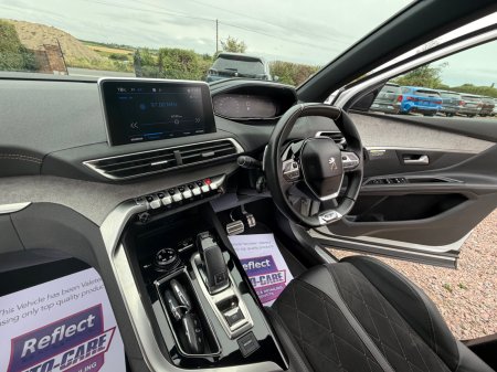 2018 Peugeot 5008 - photo 18