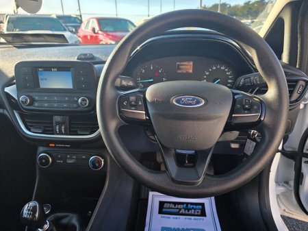 2020 Ford Fiesta - photo 9