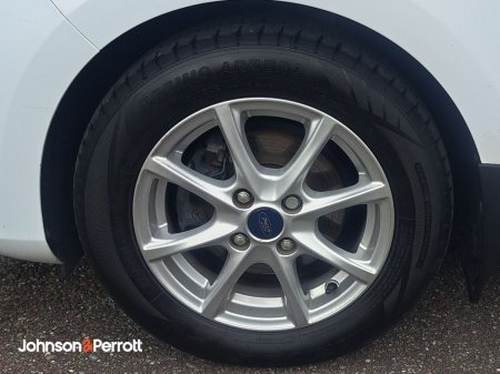 2019 Ford Fiesta - photo 14