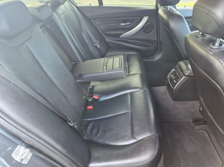 2017 BMW 3-Series - photo 26