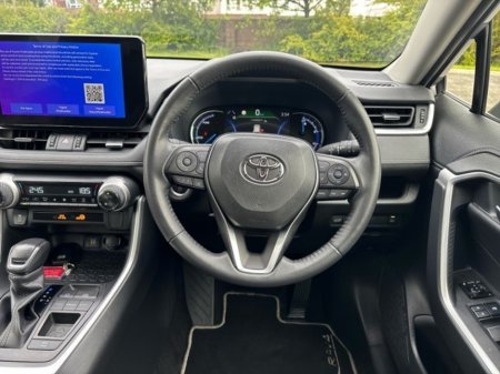 2024 Toyota RAV4 - photo 9