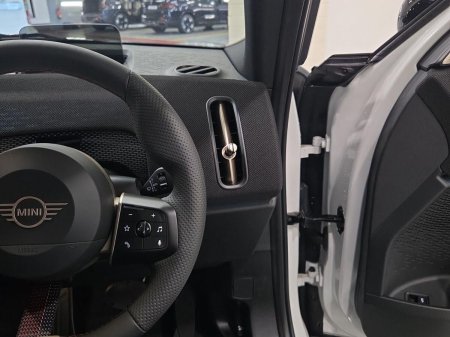 2026 Mini Countryman - photo 17