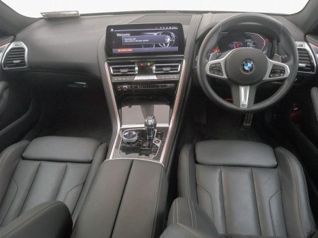 2025 BMW 8-Series - photo 4