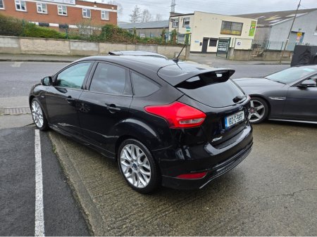 2018 Ford Focus - photo 2