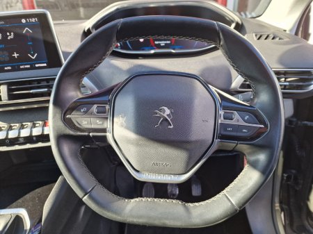2020 Peugeot 5008 - photo 15