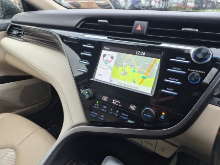 2020 Toyota Camry - photo 17