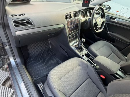 2019 Volkswagen Golf - photo 17