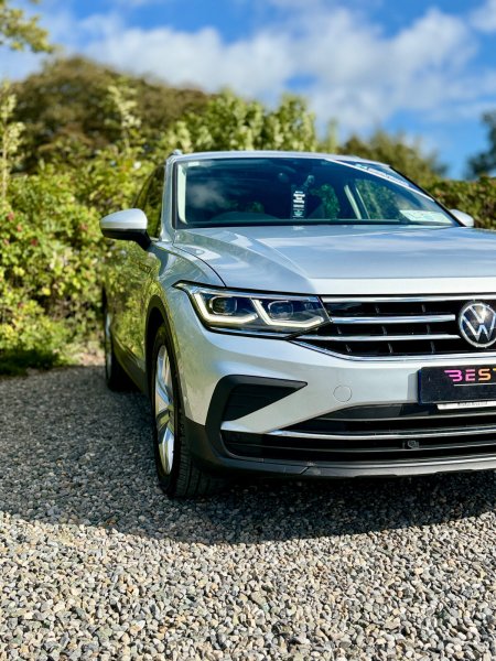 2022 Volkswagen Tiguan - photo 4