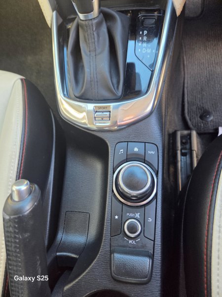 2015 Mazda Demio - photo 17