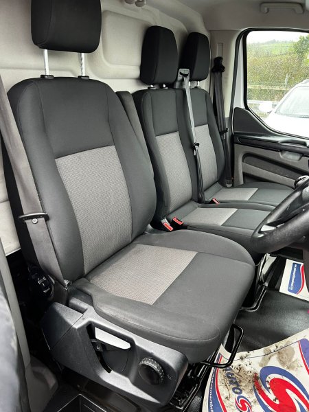2022 Ford Transit Custom - photo 11