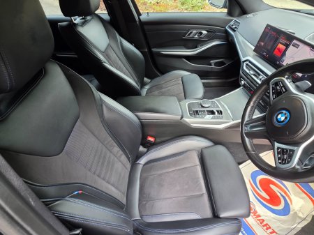 2023 BMW 3-Series - photo 18