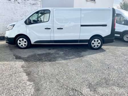 2023 Renault Trafic - photo 21