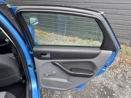 2011 Ford Focus - photo 16