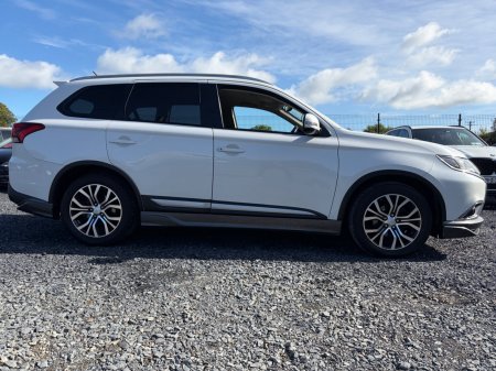 2016 Mitsubishi Outlander - photo 4