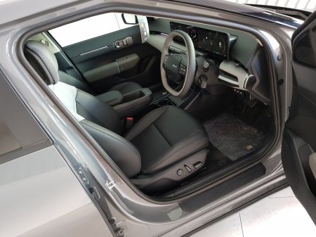 2026 Kia EV4 - photo 6