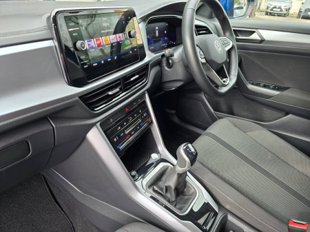 2024 Volkswagen T-Roc - photo 16