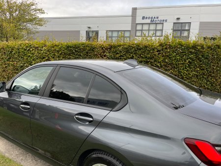 2022 BMW 3-Series - photo 17