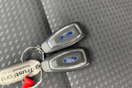 2020 Ford Focus - photo 22