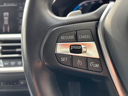 2021 BMW 3-Series - photo 16