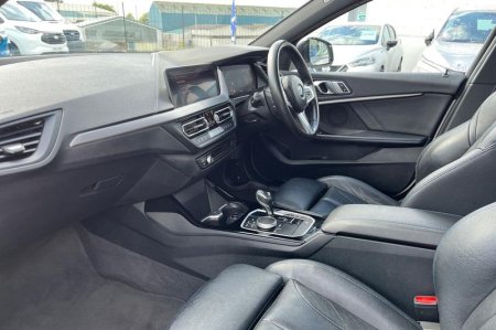 2021 BMW 1-Series - photo 18