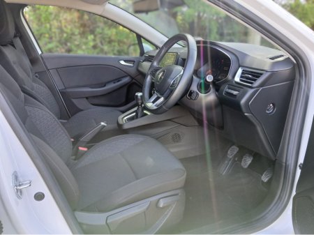2020 Renault Clio - photo 9