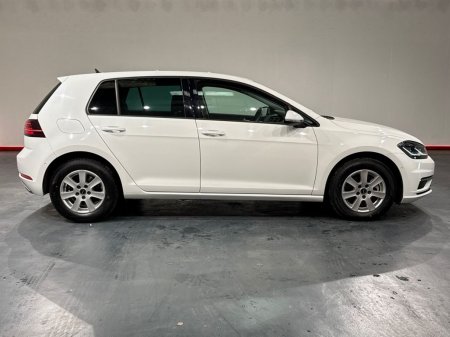 2019 Volkswagen Golf - photo 2