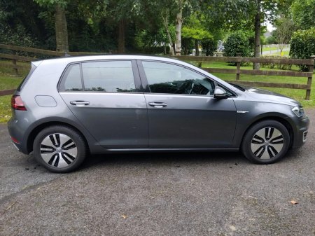 2020 Volkswagen Golf - photo 4