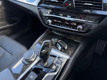 2017 BMW 5-Series - photo 15
