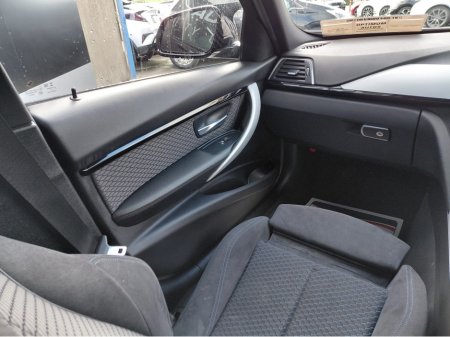2017 BMW 3-Series - photo 12