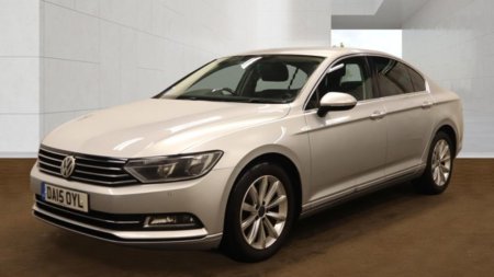 2015 Volkswagen Passat - photo 2