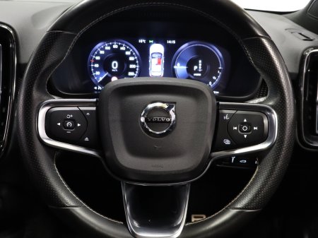 2020 Volvo XC40 - photo 17