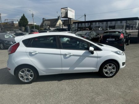 2017 Ford Fiesta - photo 11